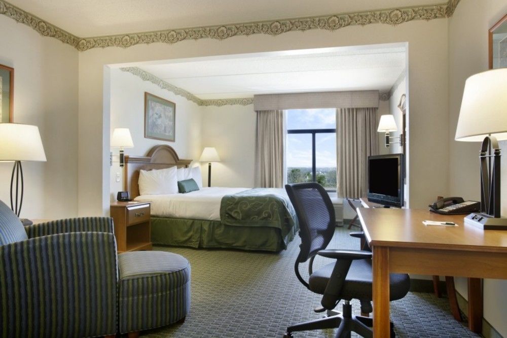 Holiday Inn Express & Suites Baltimore - BWI Airport North By Ihg Лінтікум Екстер'єр фото